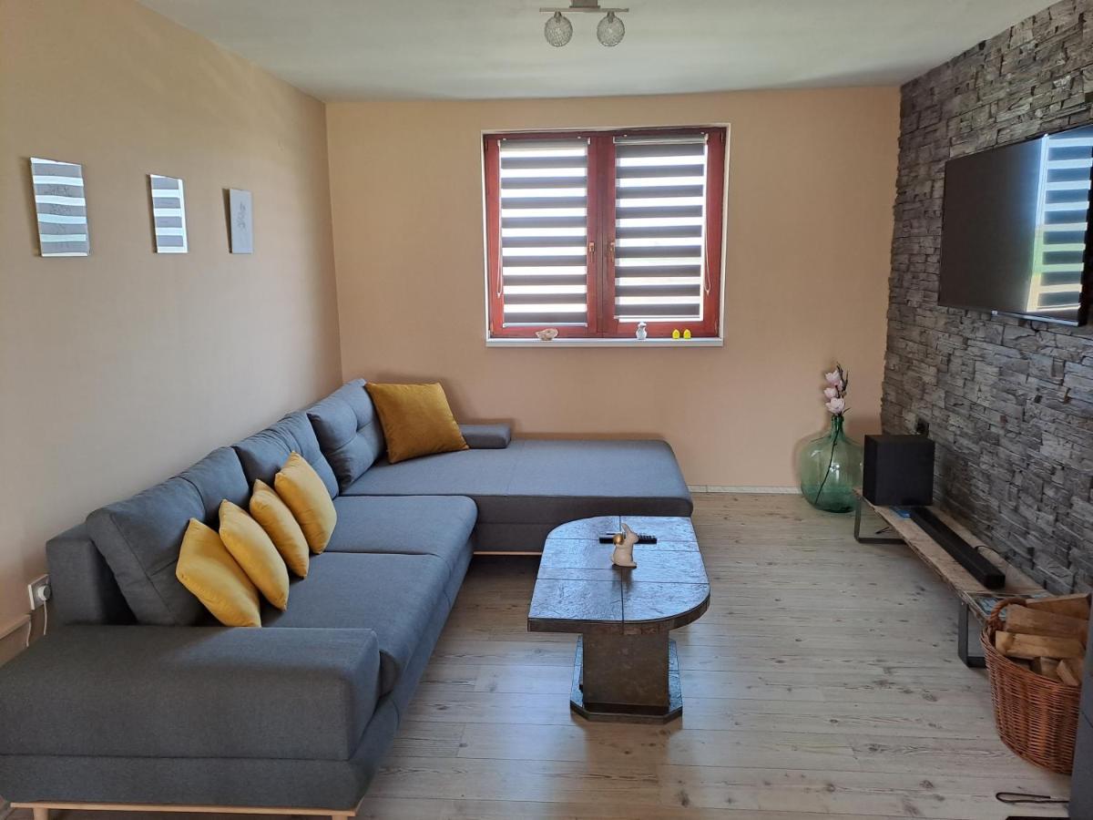 Kuca Za Odmor Domus Alba Villa Branjin Vrh Exteriör bild